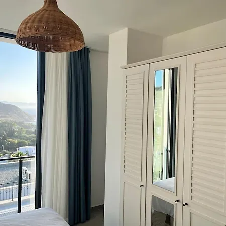 Luxury Sea View With Pool וילה *
