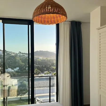 Luxury Sea View With Pool * גומושלוק